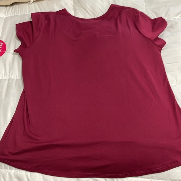 Knit Works Girls Plus Deep Red Fun Short Sleeve Top - 20 1/2 Plus - Picture 4 of 4